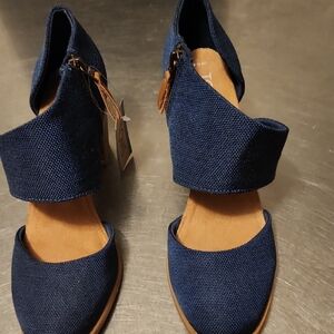 Toms Women's Navy Heels